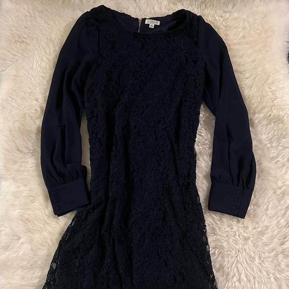 Robe Old Navy Taille 10-12 à Taille Tombante, Rayures Bleu Marine Sur Blanc - Coton, Manches Longues, Très Bon état
